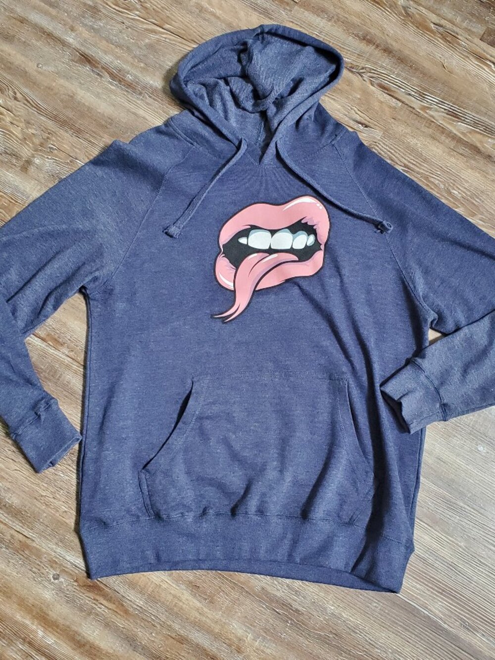 Lips Hoodie size Large NWT